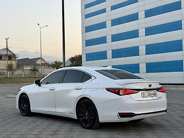 дт 25: Lexus ES: 2021 г., 2.5 л, Вариатор, Гибрид, Седан — 4