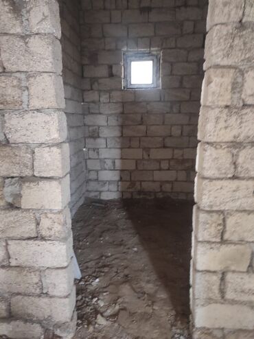 Həyət evləri və villaların satışı: Bakıxanov qəs. 4 otaqlı, 110 kv. m, Təmirsiz — 8