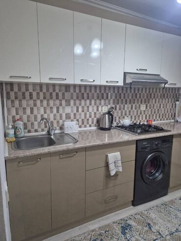 Uzunmüddətli kirayə mənzillər: Biləcəri qəsəbəsi, Demiryolu poliklinikası, Ṣəfa ocagi klinikasinin — 15