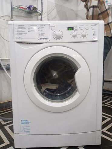 Стиральные машины: Стиральная машина Indesit, Б/у, Автомат, До 5 кг, Компактная