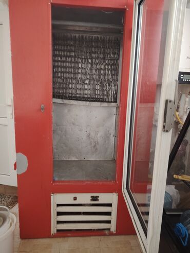 soyuducu qapı rezini: Ət Soyuducusu 400 AZN Elaqe nomresi:553130304 Ciddi alicaya endirim