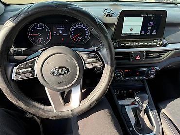 Kia: Kia K3: 2021 г., Седан — 10