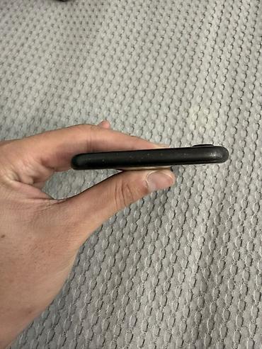 iphon 17 pro max: IPhone 7, цвет Black (матовый) - Компактный корпус 4.7", алюминий — 3