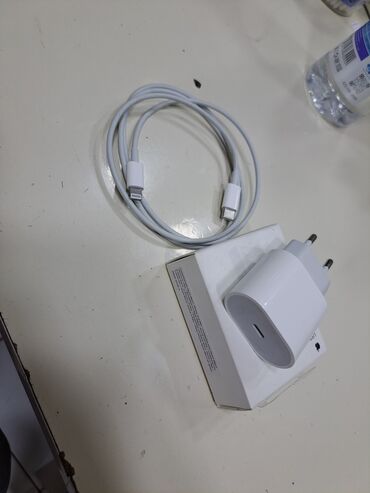 samsung adapter qiymeti: Adapter Apple, 20 Vt, İşlənmiş