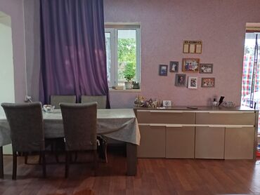 Günlük kirayə evlər: 160 kv. m, 3 otaqlı — 6