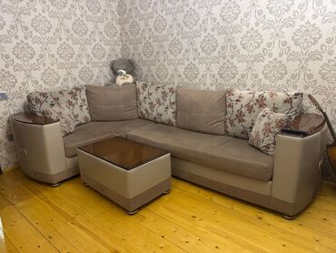 gencede islenmis qapilar: Угловой диван