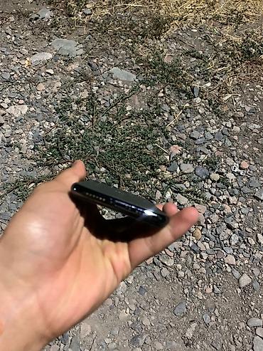 Apple iPhone: IPhone 11 Pro, Б/у, 256 ГБ, Зеленый, Чехол, 77 % — 2