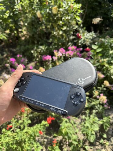 сони плейстейшен 4 в бишкеке: Продаю прошитый PSP street🤩 В хорошем состоянии. Прошитый на 64гб