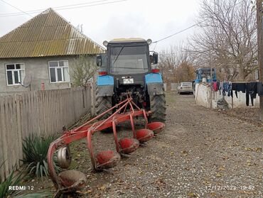 Nəqliyyat: Traktor Belarus (MTZ) 1221, 2016 il, 130 at gücü, motor 4 l, İşlənmiş