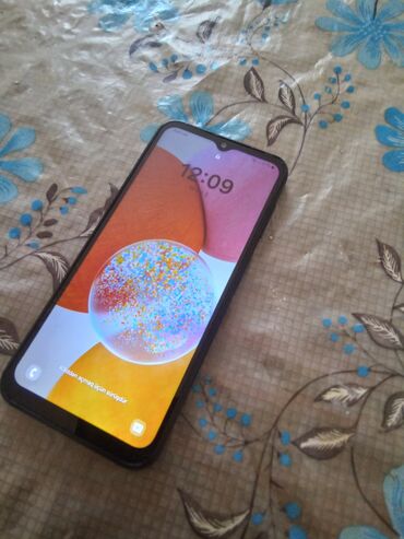 Samsung Galaxy A15, 128 ГБ, Отпечаток пальца, Две SIM карты