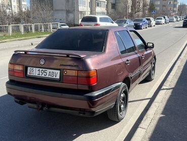 голф 2 моно: Volkswagen Golf: 1993 г., 1.8 л, Механика, Бензин, Седан