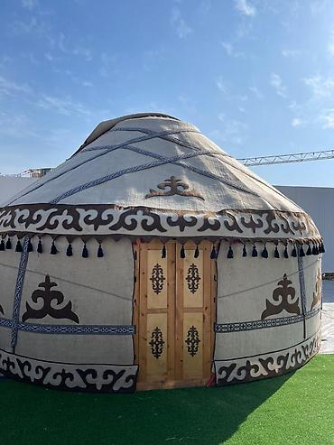 палаты: Аренда юрты, Каркас Деревянный, 75 баш, С полом, Самовар, Стол — 7