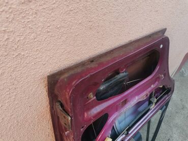 Auto delovi: Vrata zadnja leva Lada 2107 Riva,2105 u bordo boji . Vrata su — 5