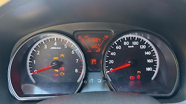 Nissan: Nissan Note: 1.2 l | 2015 il — 16