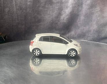 model 1: Toyota, 2010 il, 1:43, Dəmir, Ödənişli çatdırılma — 5