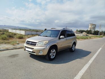 Toyota: Toyota RAV4: 2 л | 2004 г. Универсал