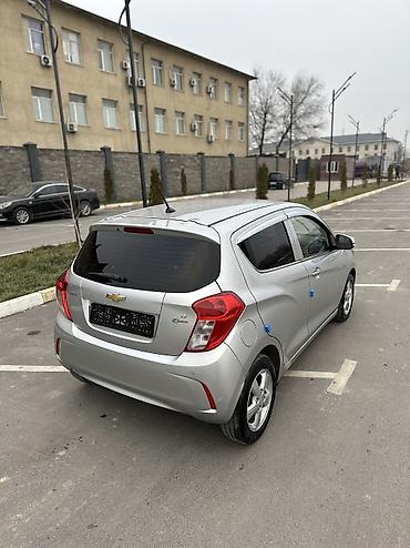 Chevrolet: Chevrolet Spark: 2017 г., 1 л, Автомат, Бензин, Хэтчбэк — 5