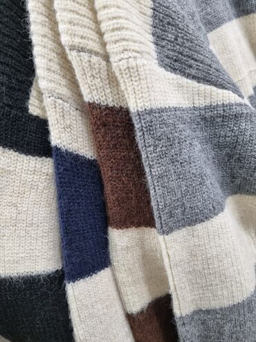 Sviterlər: Sviter, rəng - Qara — 2