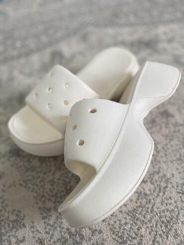 обувь для девочек: Домашние тапочки 37, цвет - Белый