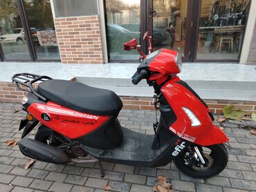 Mopedlər,skuterlər: 3704 km — 2