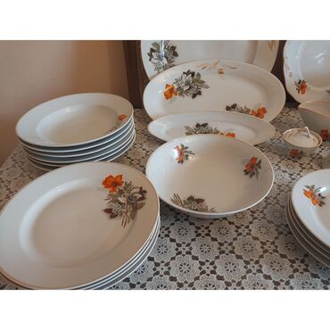 Digər qab-qacaq və mətbəx ləvazimatları: 🍽️ Qədimi porselen qab dəsti satılır! 🌸 🔸 Mənşə: Rusiya — 2