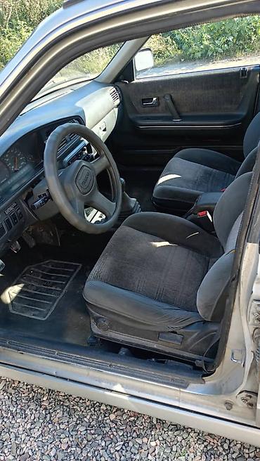 Mazda: Mazda 626: 1988 г., 2.2 л, Механика, Бензин, Универсал — 9