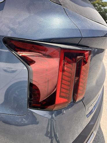 led isıq: Kia Sorento arxa sağ/sol LED stop fənərləri (2021+ model xətti üçün) — 2