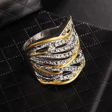 Prstenje: Vel:9
Cena:1000din — 6