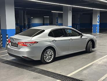 crown 2004: Toyota Camry: 2019 г., 2.5 л, Автомат, Гибрид, Седан — 4