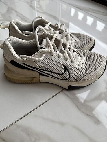 on cloude: Мужские кроссовки, 40.5, Nike, Б/у, цвет - Бежевый, Самовывоз — 1
