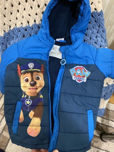 Kurtkalar: Paw Patrol lisenziyali kefiyyetli qalın kurtka heç bir defekti lekesi