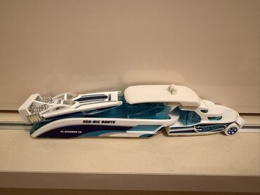 ваза напольная керамическая высокая: Hot Wheels “Sea-Nic Route” oyuncaq su gəmisinin modeli. - Rəng