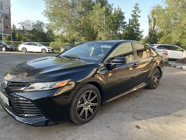 Toyota: Toyota Camry: 2018 г., 2.5 л, Вариатор, Гибрид, Седан