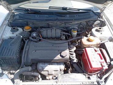 Daewoo: Daewoo Nubira: 2000 г., 1.5 л, Механика, Бензин, Седан