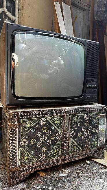 3 d panel: Retro “РУБИН” televizoru (PAL/SECAM) - Korpus: taxta yan panellərlə — 4