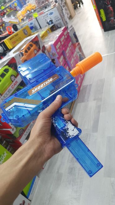 Oyuncaqlar: Suda şişən gel atan silah
Ferqli qiymetlerle — 2