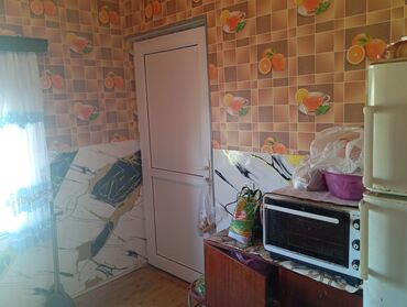 Həyət evləri və villaların satışı: Həyətyanı torpaq sahəsi və yaşayış evi - Geniş darvazalı giriş, maşın — 12