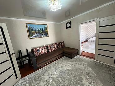 двор: Село КунТуу Продаю полдома 3 комнаты Рядом со школой и детским садом — 5