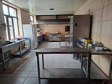 Kommersiya daşınmaz əmlakı: Restoran satıldığı üçün bütün avadanlıqlar və əşyalar münasib qiymətə — 8