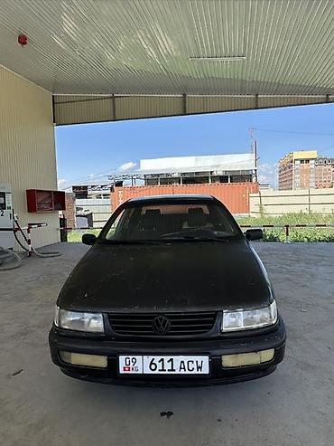Унаа: Volkswagen Passat: 1994 г., 1.8 л, Кол менен иштөөчү, Бензин, Седан — 10