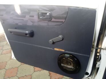 Daihatsu: Daihatsu Move: 1999 г., 1 л, Механика, Бензин — 13