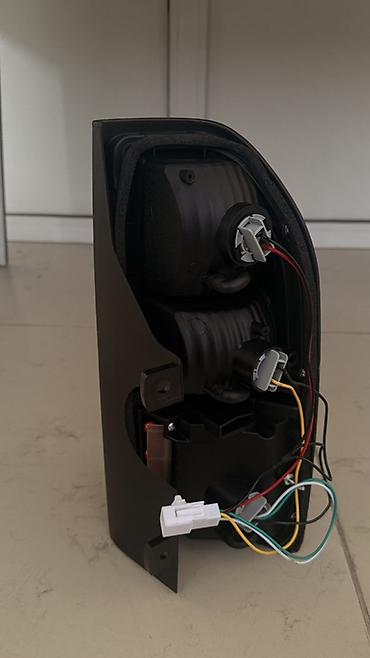 Автозапчасти: Комплект стоп-сигналов Toyota Новый — 4