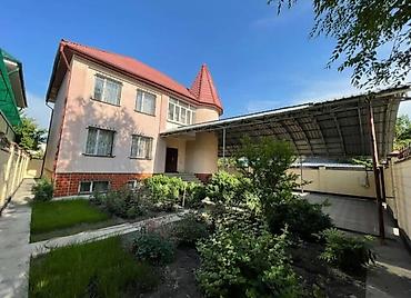 Долгосрочная аренда домов: 300 м², 7 комнат — 1