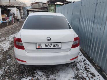 Skoda: Skoda Octavia: 2015 г., 1.6 л, Механика, Бензин, Хэтчбэк