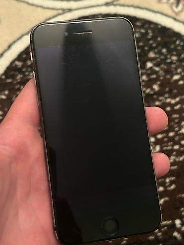 Apple iPhone: IPhone 8, 64 GB, Qara, Simsiz şarj, Qırıq, Barmaq izi — 3