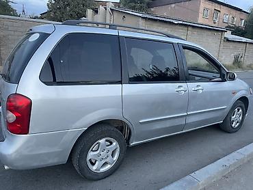 мпв: Mazda MPV: 2002 г., Механика, Бензин, Минивэн — 4