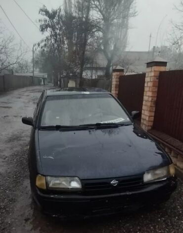 Nissan: Nissan Primera: 1992 г., 2 л, Механика, Бензин, Хэтчбэк