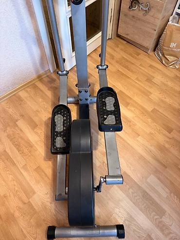 İdman və istirahət: Elliptik trenajor - 180AZN Elan mətni: 🏋️ Elliptik trenajor satılır — 4