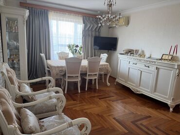 Masa və oturacaq dəstləri: Qonaq otağı üçün, Açılmayan, Dördbucaq masa — 11