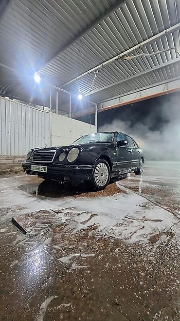 Mercedes-Benz: Mercedes-Benz E 320: 3.2 l | 1995 il Sedan — 9